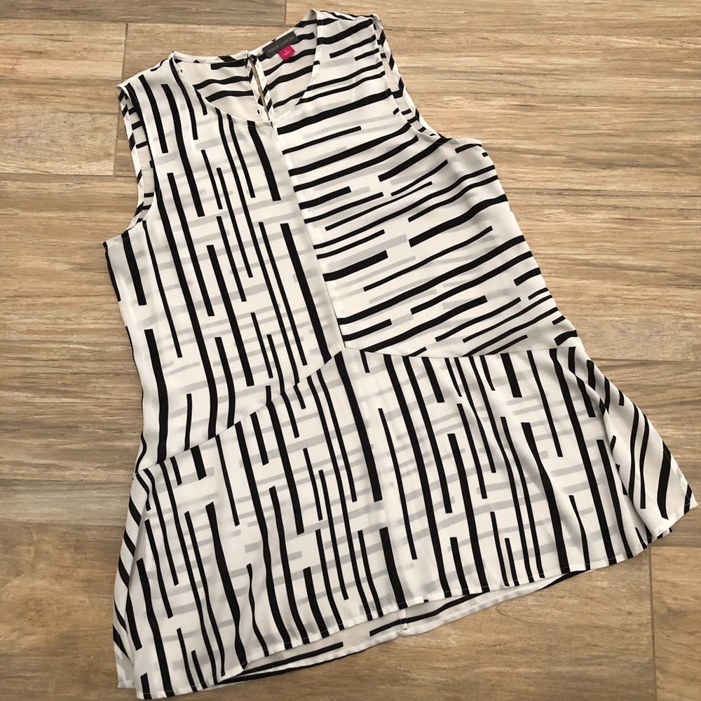 Vince Camuto Top